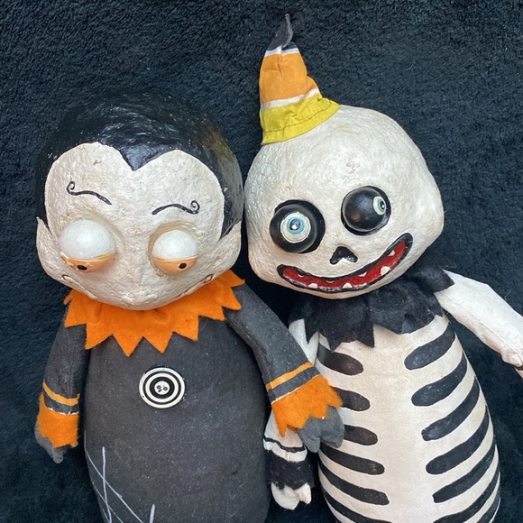 Halloween Skeleton and Vampire Decor - Picture 13 of 16